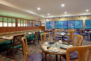 holiday inn hotel and suites nashua