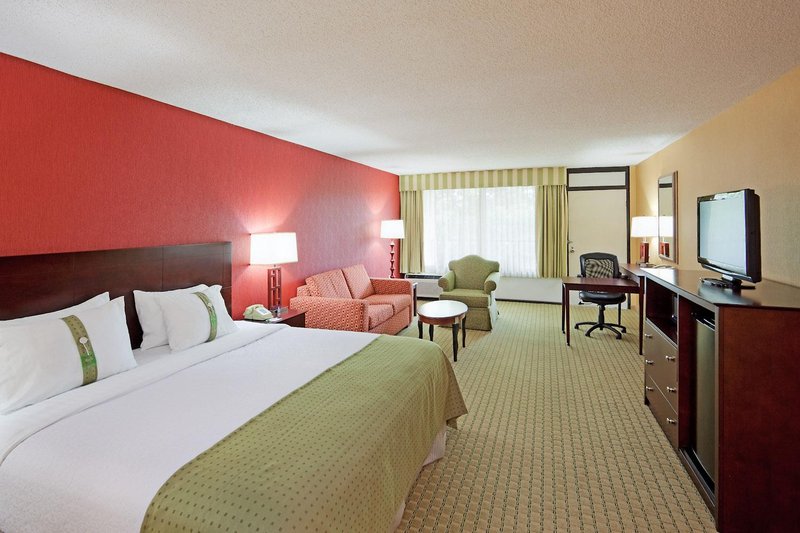 holiday inn hotel and suites nashua