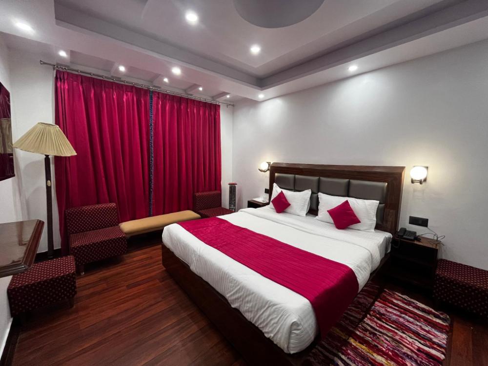 the warrick homestay a luxe stay near mall road