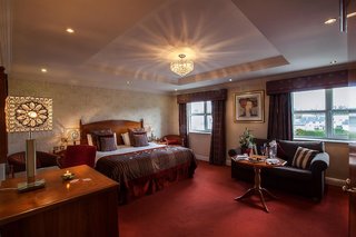 newgrange hotel