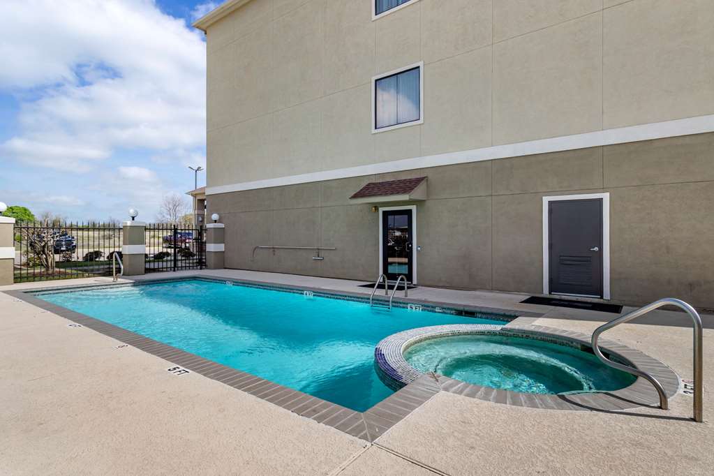 comfort inn and suites navasota