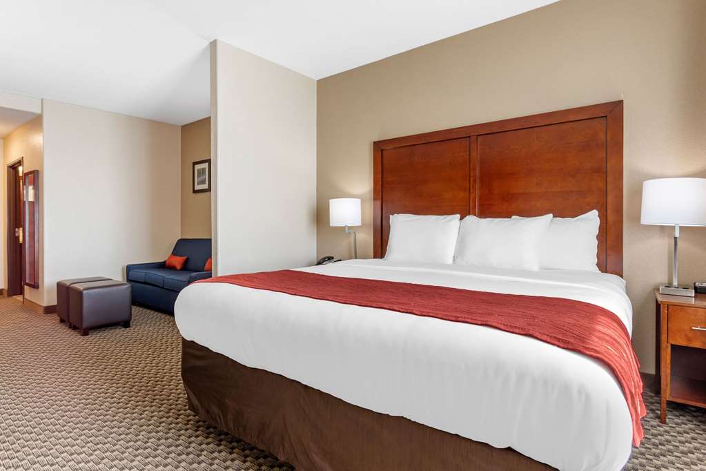 comfort inn and suites navasota