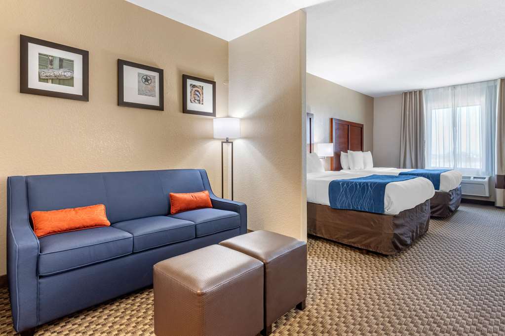 comfort inn and suites navasota