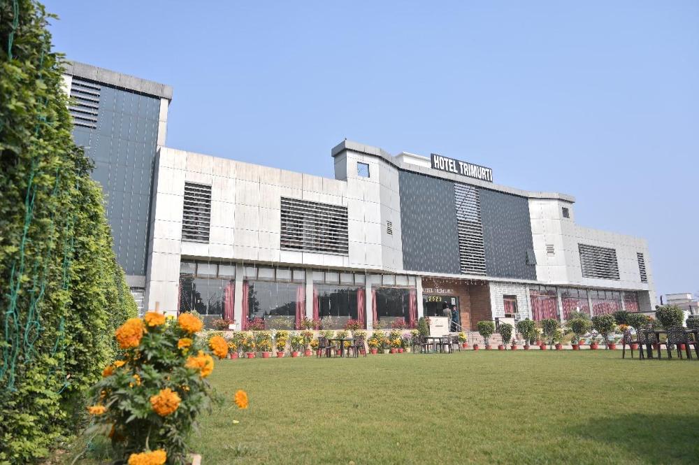 hotel trimurti