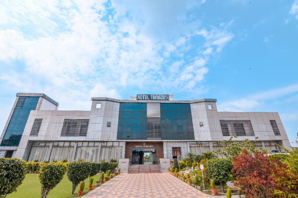 hotel trimurti
