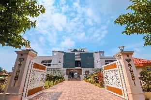 hotel trimurti
