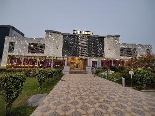 hotel trimurti