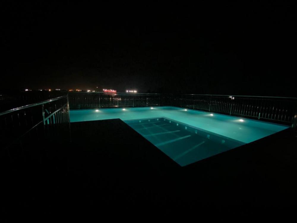 daffodils luxury airport suites