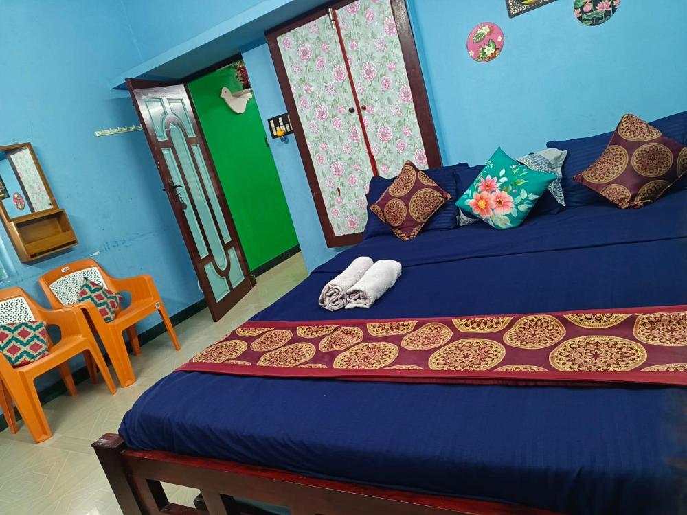 blue waves homestay