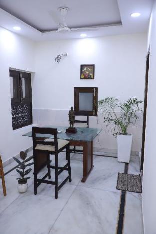 fortune home service apartment 1bhk l 36b saket