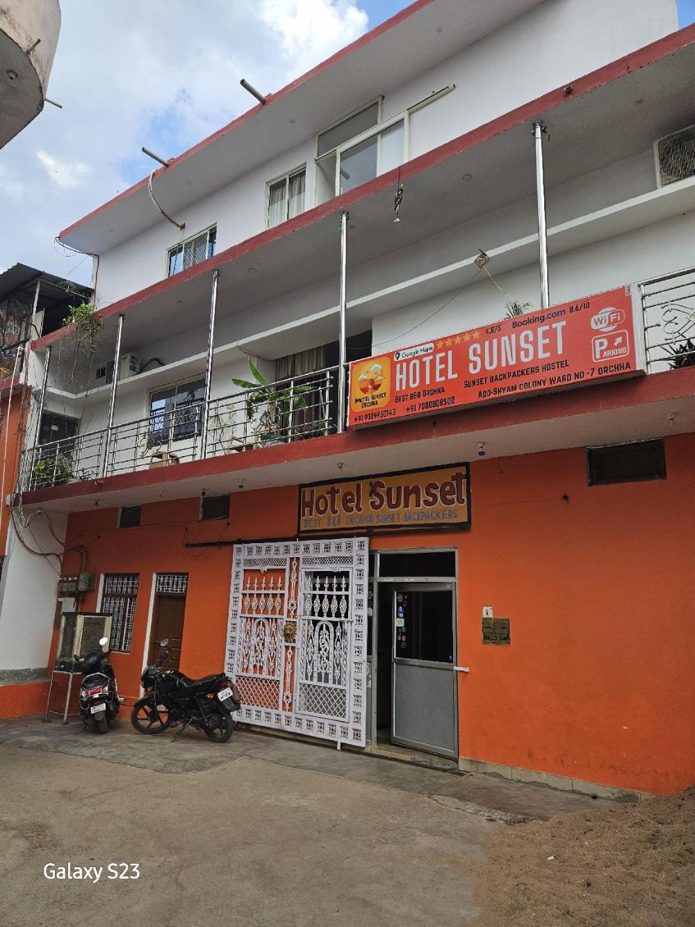 the ortus stays in hotel sunset orchha