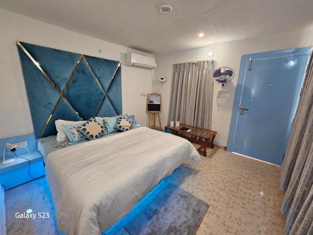 the ortus stays in hotel sunset orchha