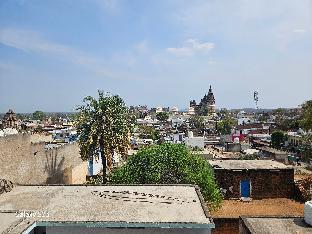 the ortus stays in hotel sunset orchha