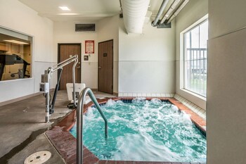 comfort inn and suites