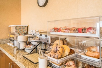 comfort inn and suites