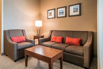 comfort inn and suites