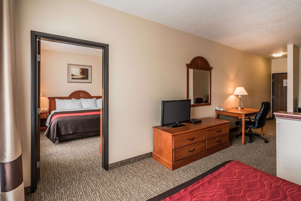 comfort inn and suites