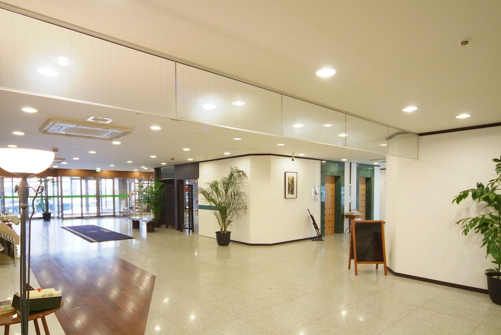 hotel crown hills himeji