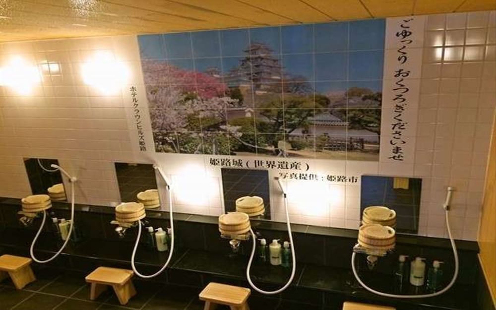 hotel crown hills himeji