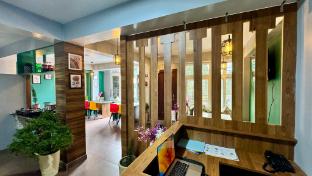 darjeeling hillside inn