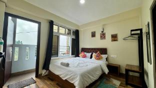 darjeeling hillside inn