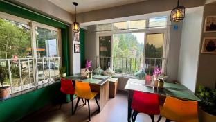 darjeeling hillside inn