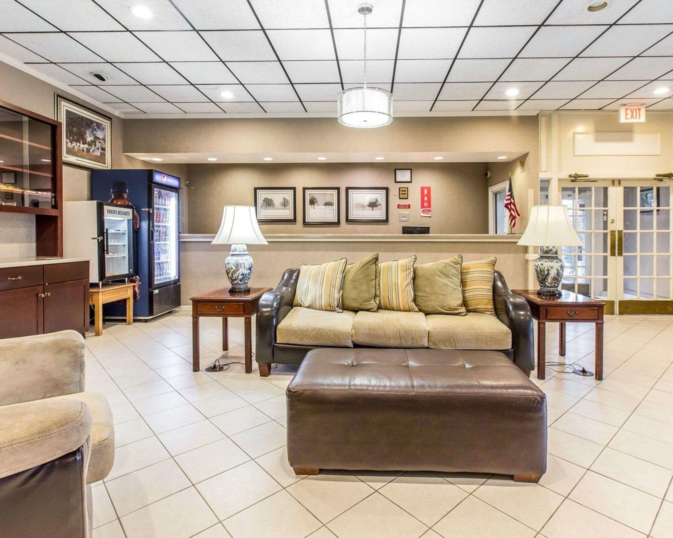 days inn by wyndham hinesville near fort stewart