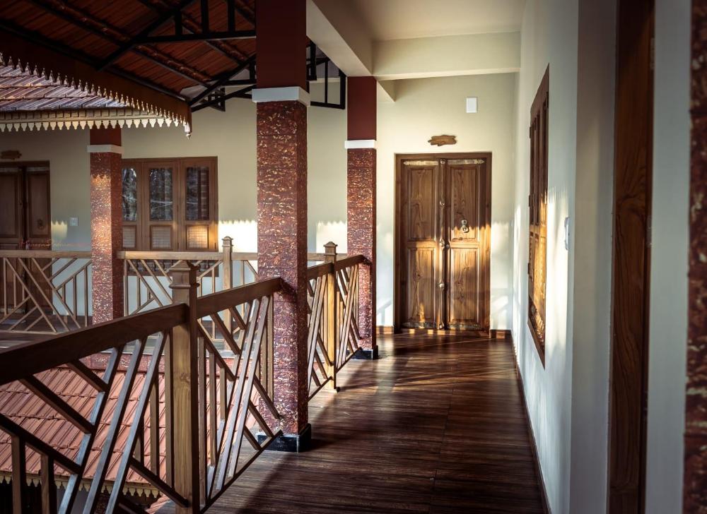 athirappilly sreenilayam heritage resort