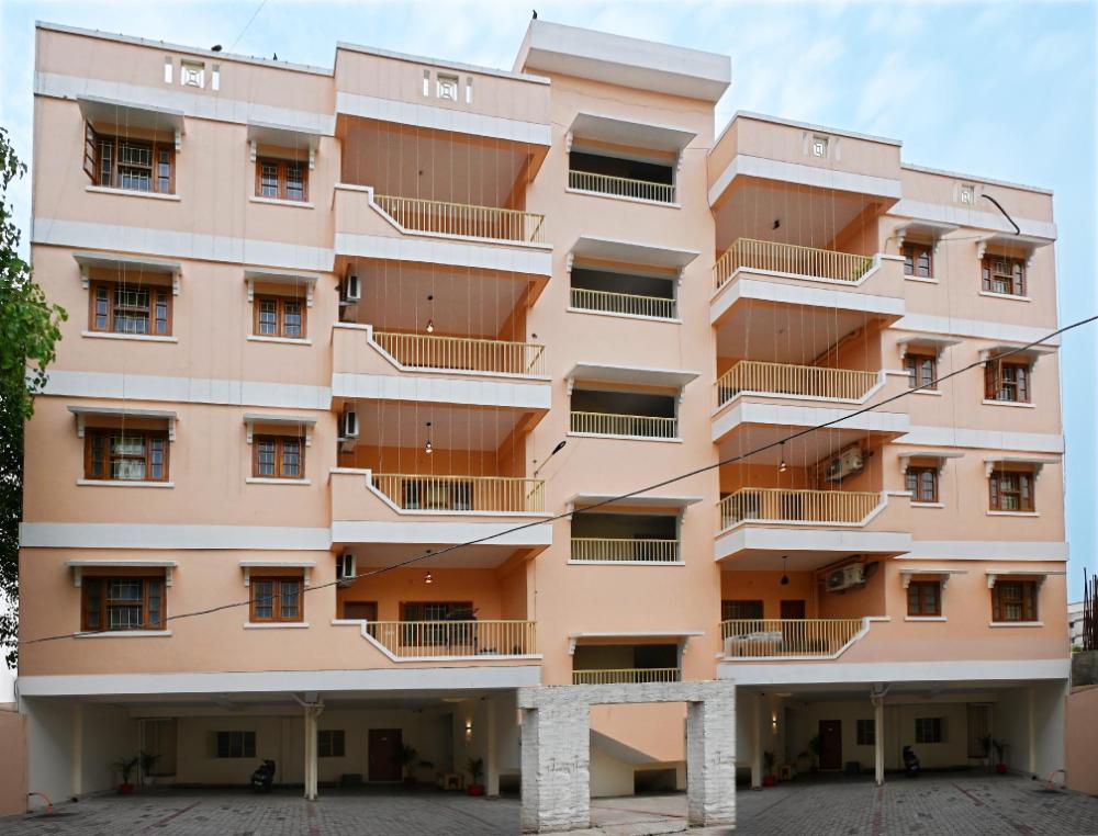 zoomstay 3bhk apartments