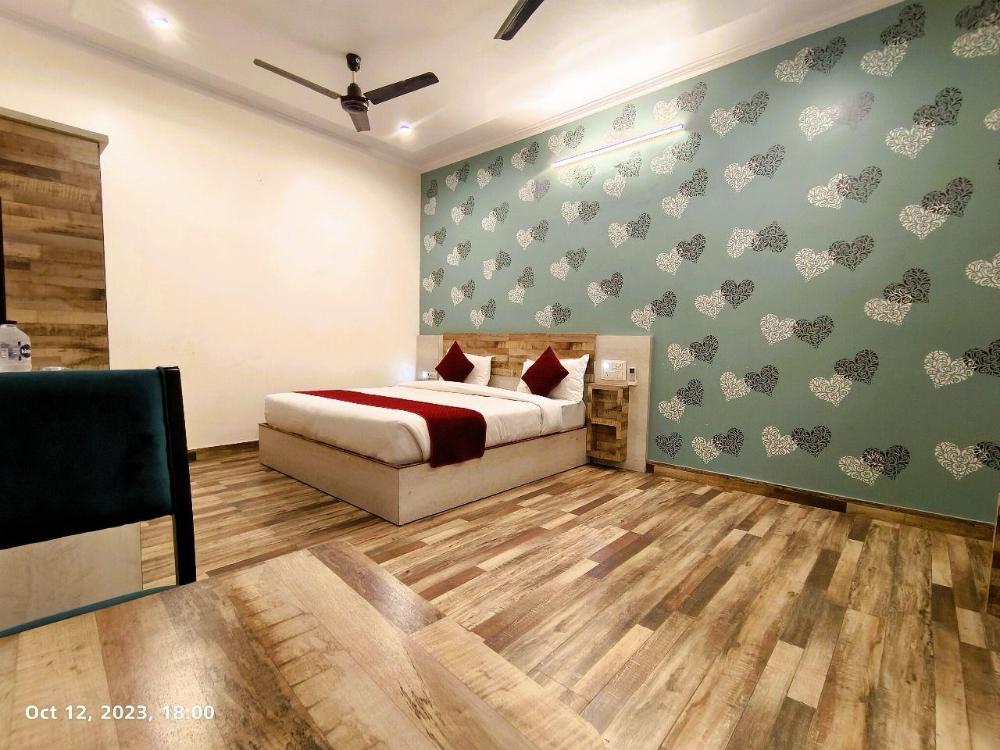 hotel roop highlights