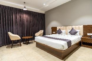 the living hub business hotel kolhapur