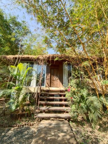 aranya phansad resort