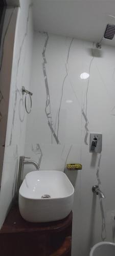 hyton grand kilambakkam