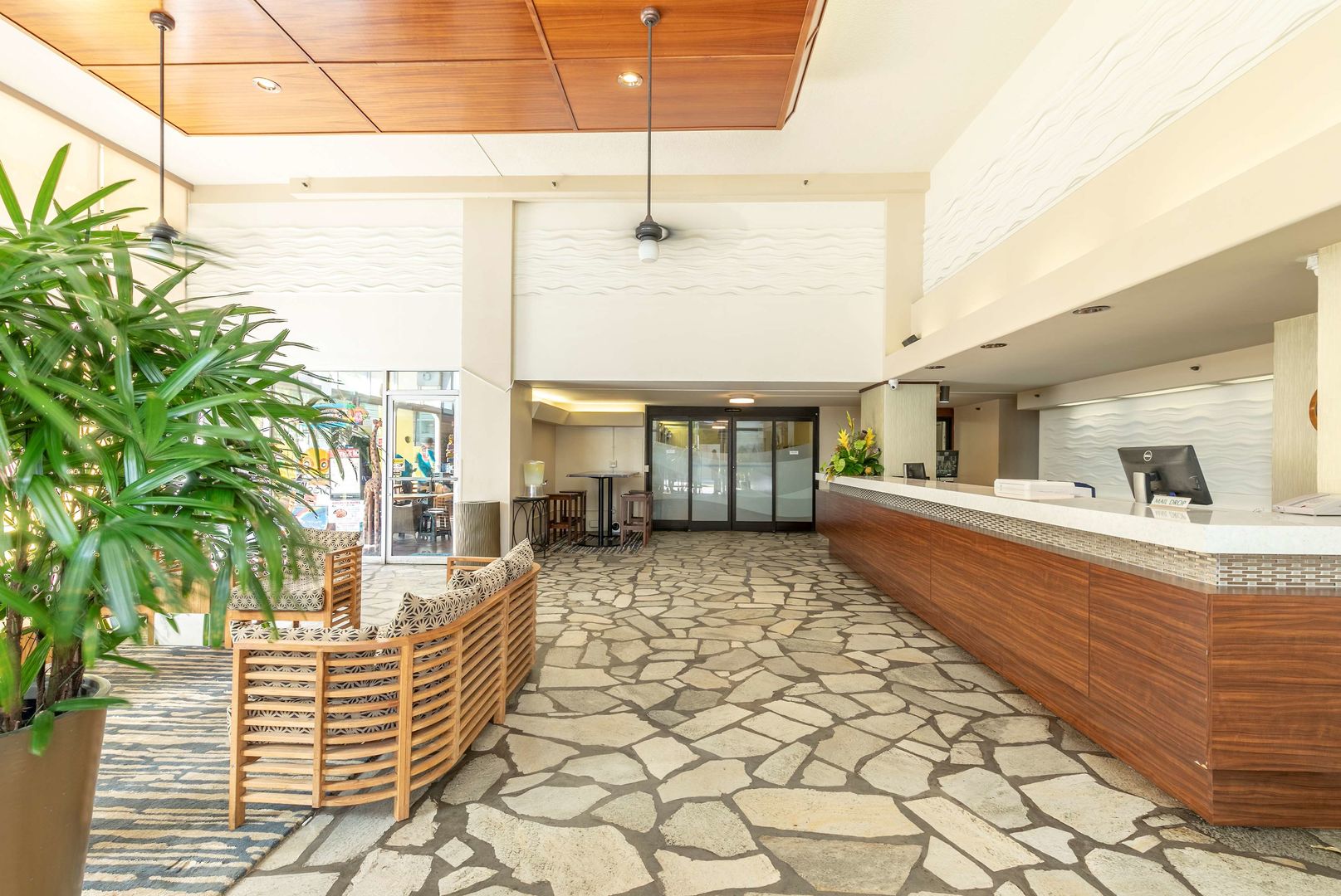 pacific monarch hotel