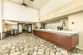 pacific monarch hotel