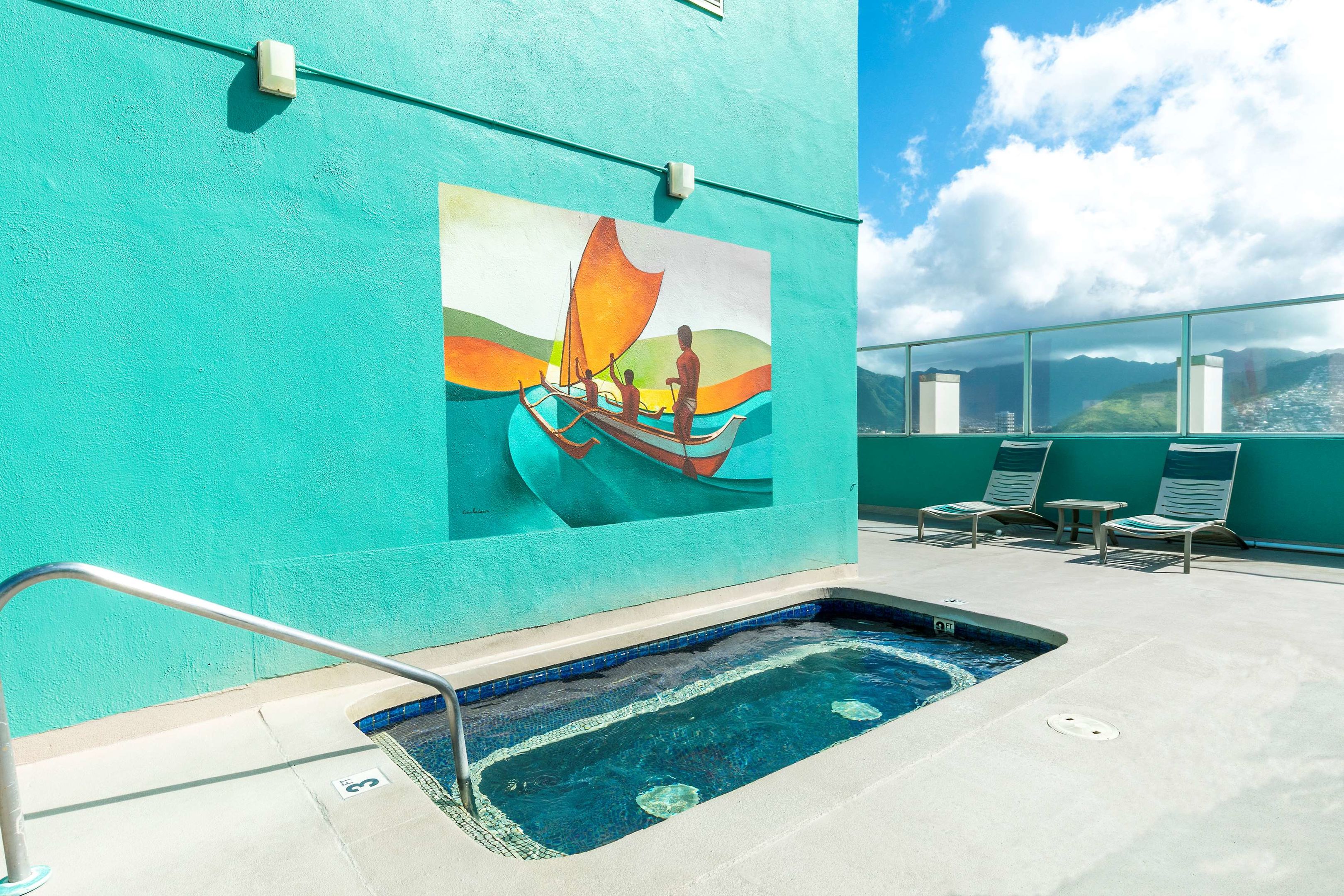 pacific monarch hotel