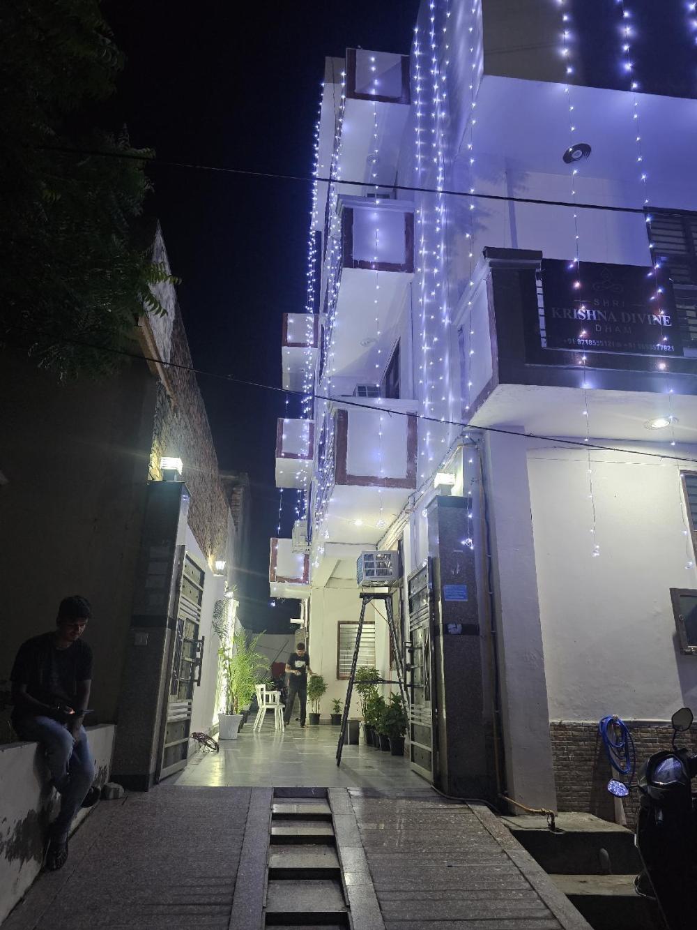 shri krishna divine dham