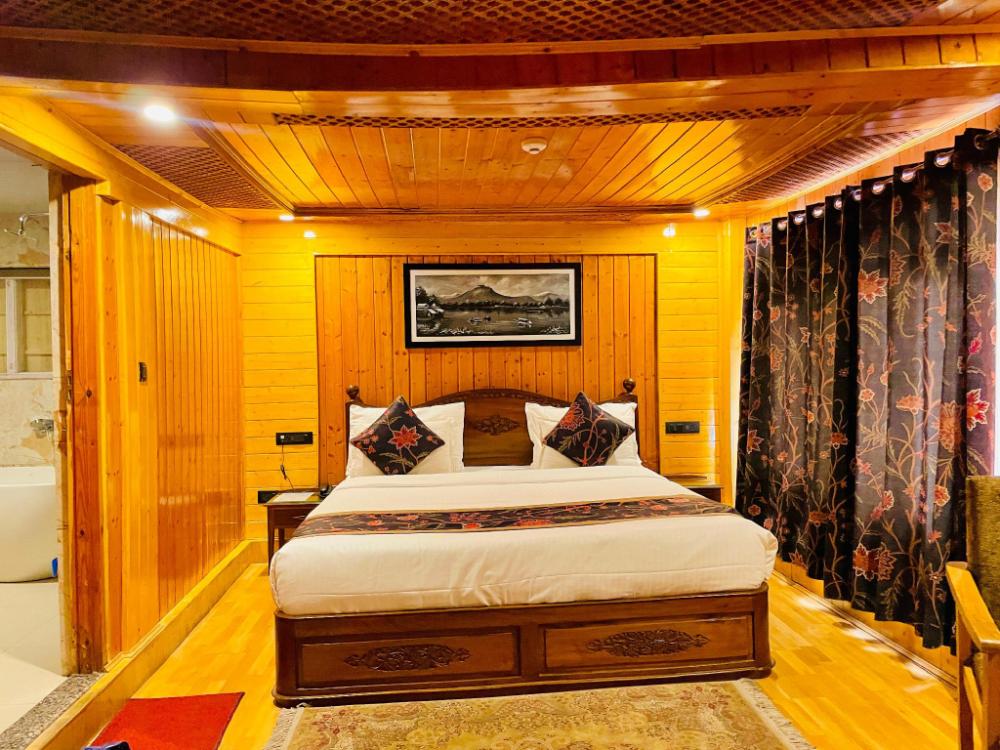 hotel marina drung waterfall by stay pattern