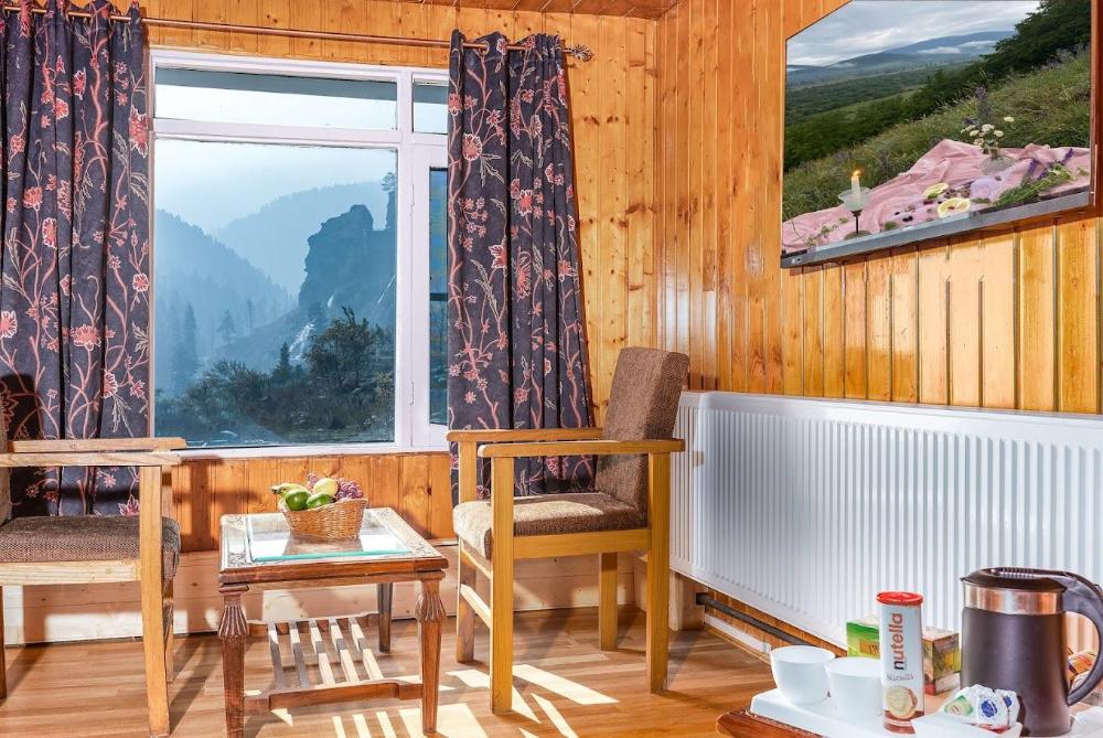 hotel marina drung waterfall by stay pattern