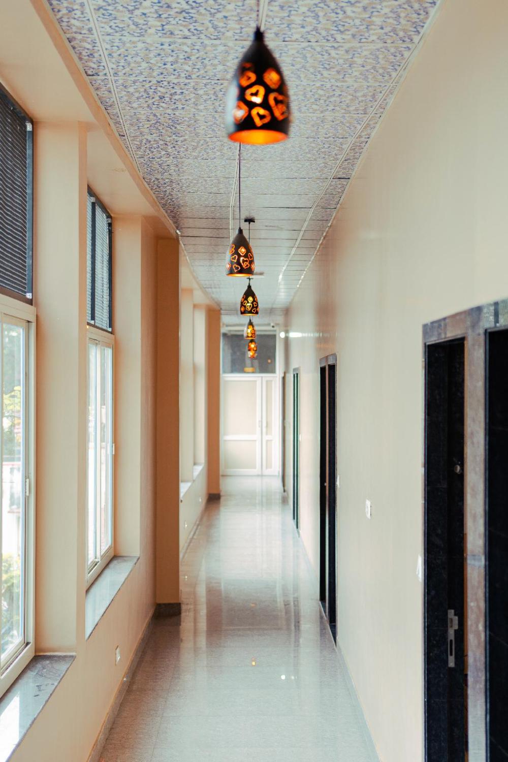 hotel metro regency inn