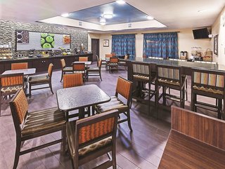 la quinta inn and suites by wyndham houston hobby airport