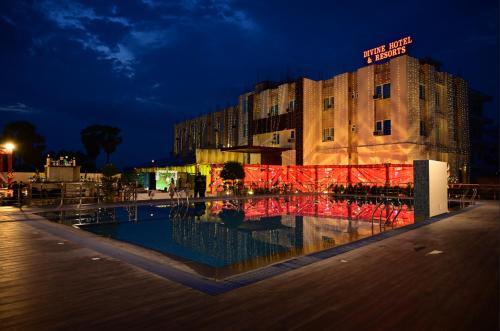 divine hotel and resorts