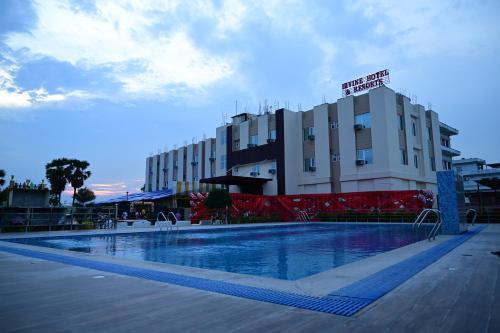 divine hotel and resorts