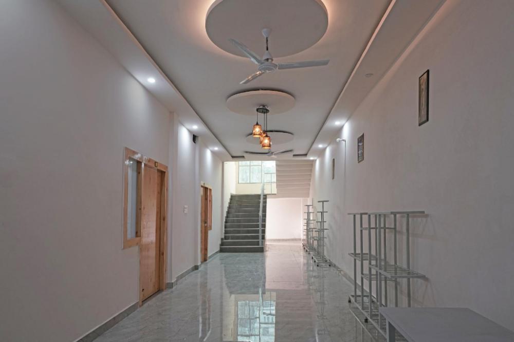 hotel o aditya residency uk04
