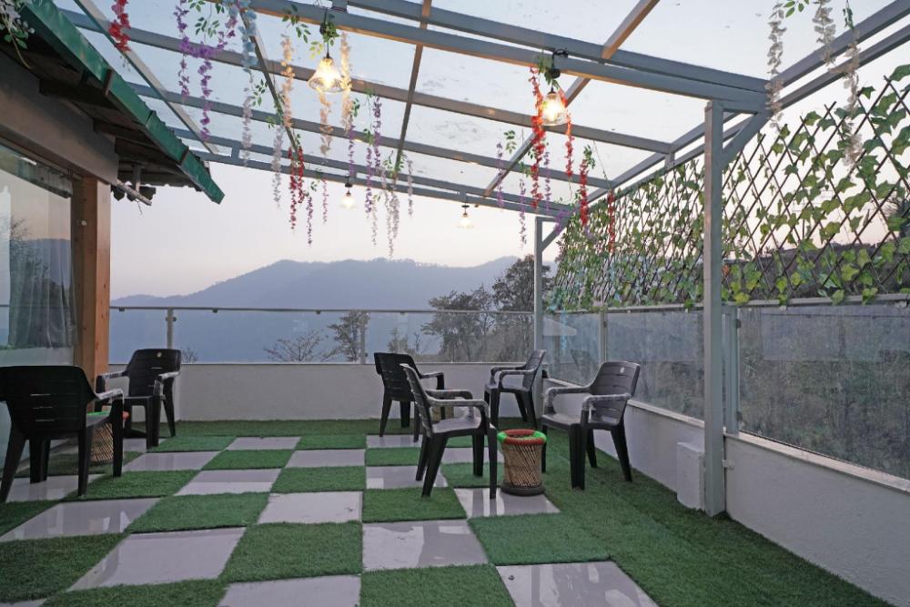 hotel o aditya residency uk04
