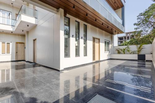 lime tree bnb pari chowk