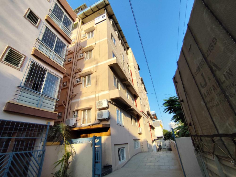 collection o local square karle town