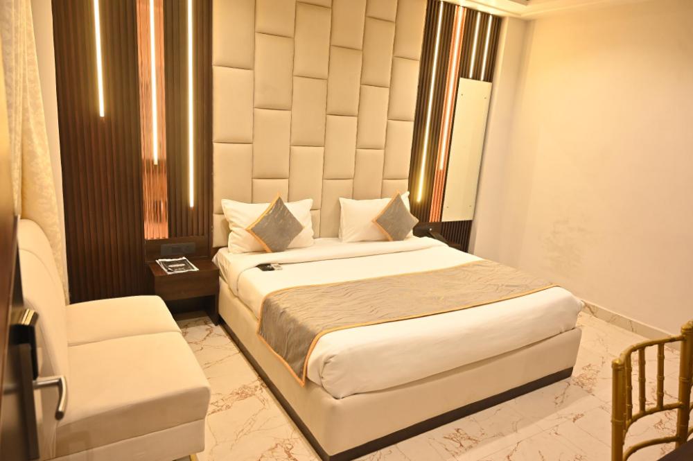 hotel picasso rooms and banquets