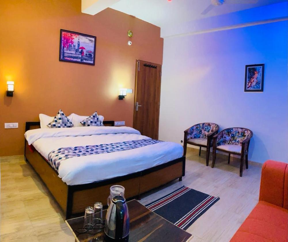 hotel snow crest residency