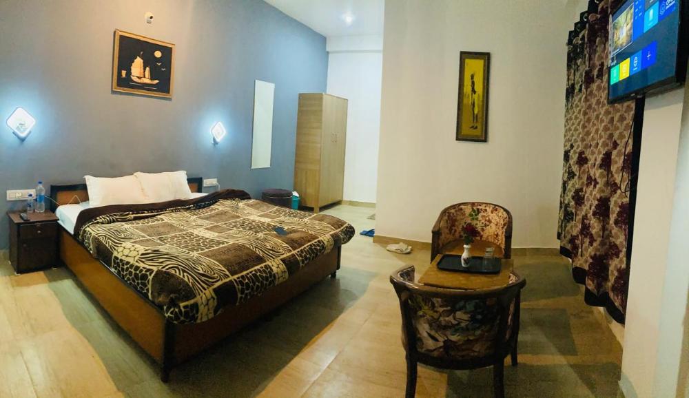 hotel snow crest residency